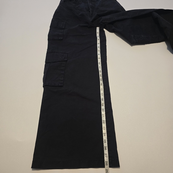 Favorite Daughter The Favorite Cargo Pants - Picture 13 of 14